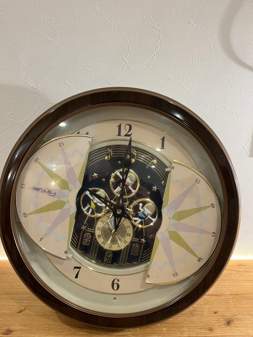 Perfumeオリジナル からくり時計 ＆ 台座セット 新品