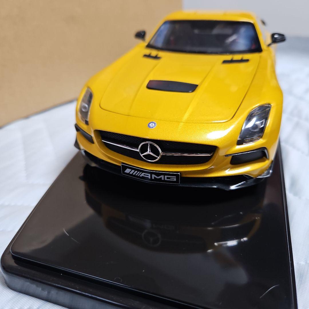 1/18 MINICHAMPS メルセデス・ベンツ SLS AMG GT3箱あり