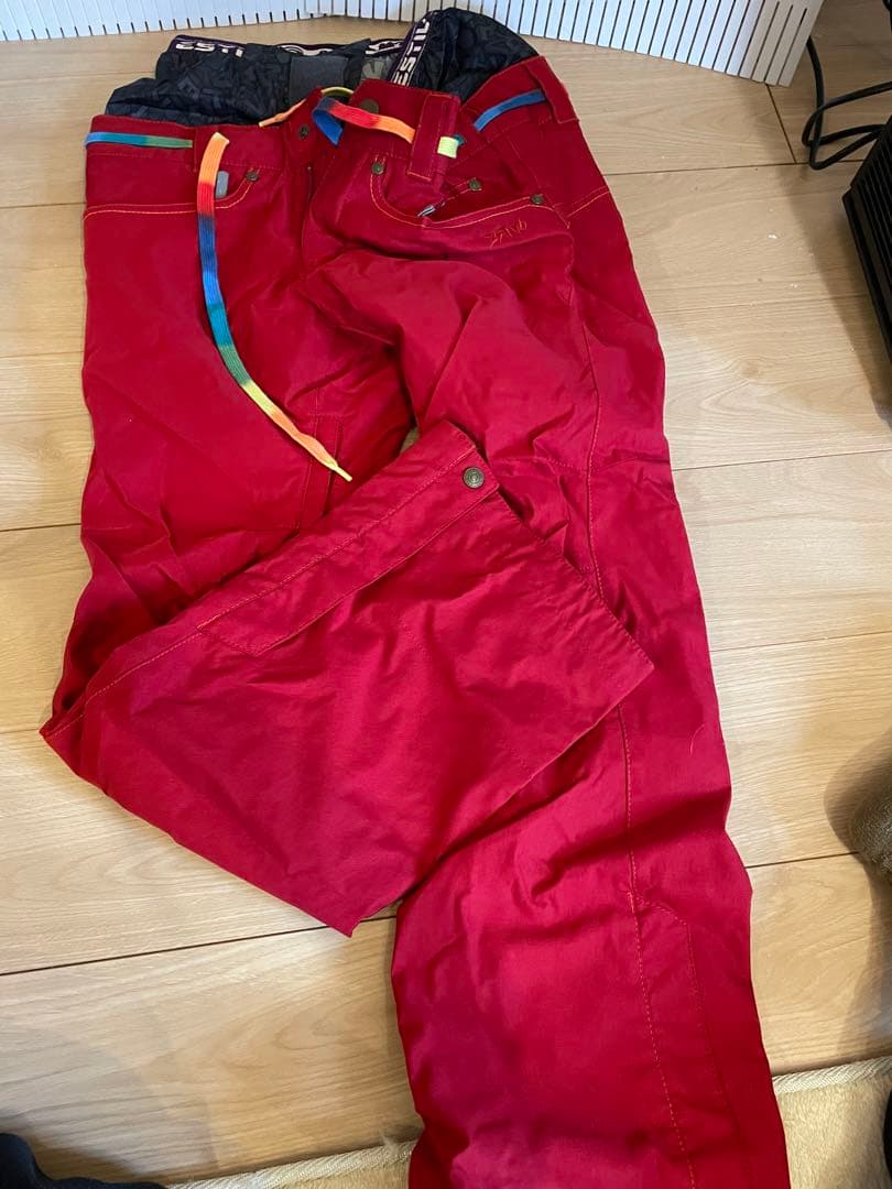 スノーボードウェアセット（ゴーグル・手袋・防具つき）