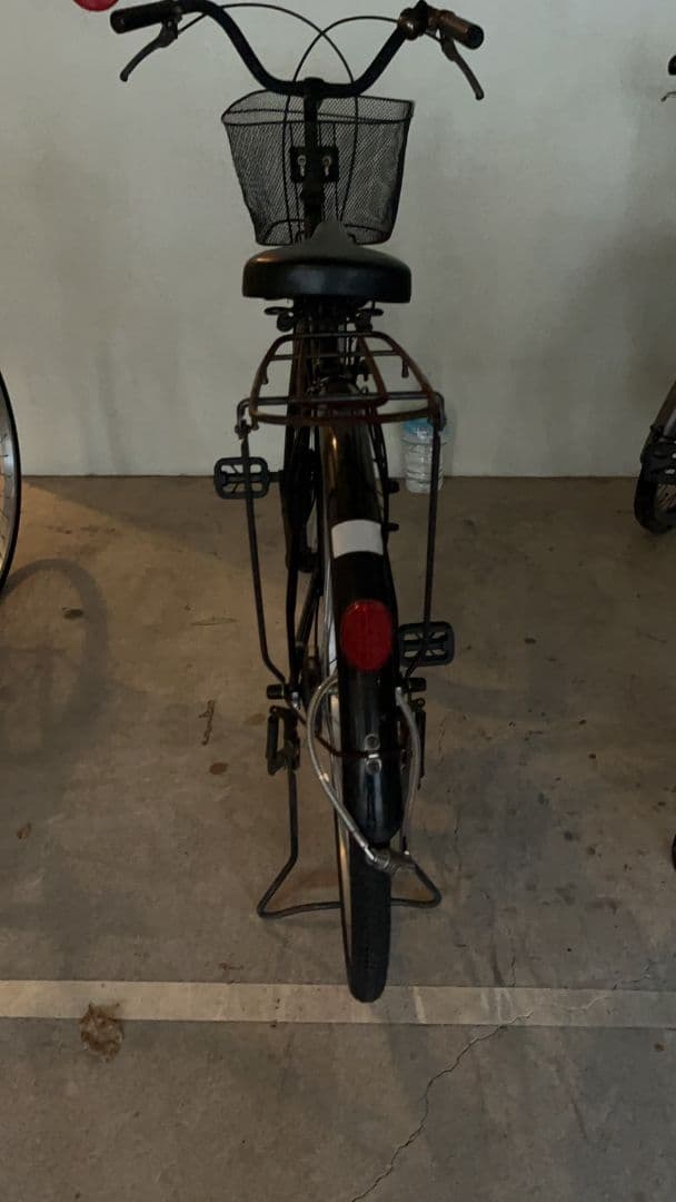 黒い自転車 かご・荷台付き