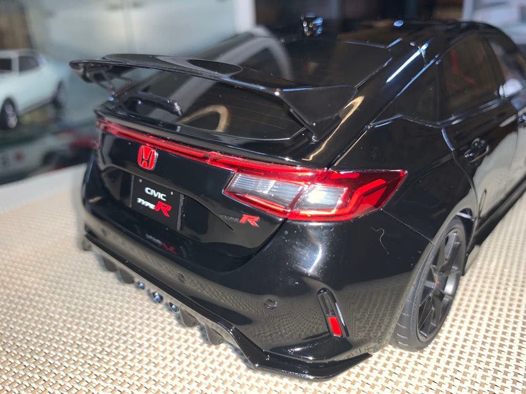 MOTORHELIX 1/18 ホンダシビックtypeR(ブラック)