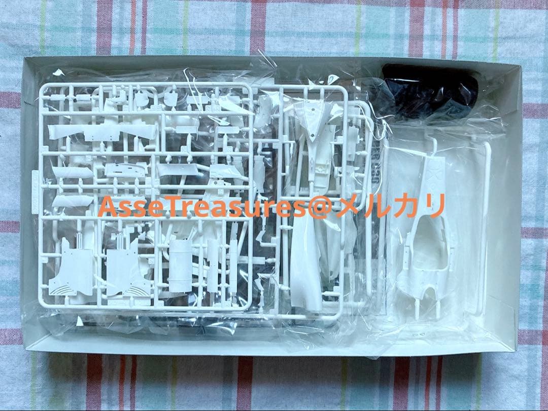 フジミ 1/20 ザウバー C30 日本GP仕様 w/カルトグラフデカール