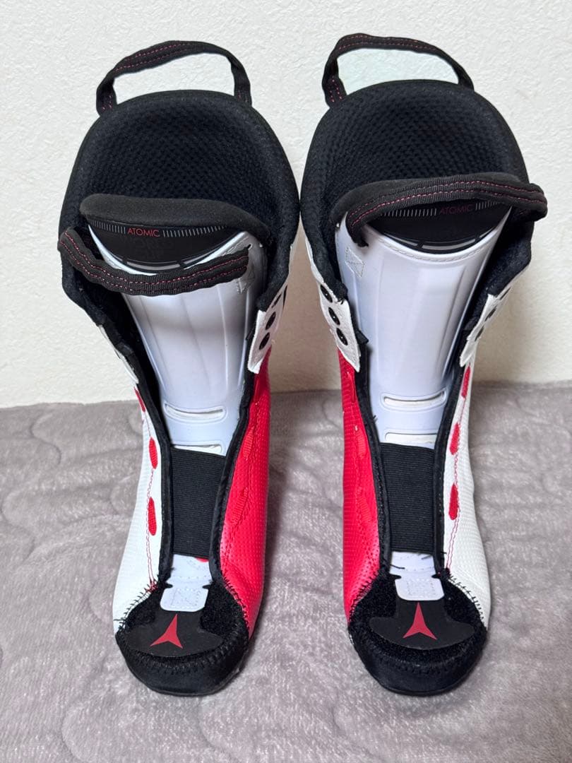 未使用　ATOMIC インナーブーツ　23.5