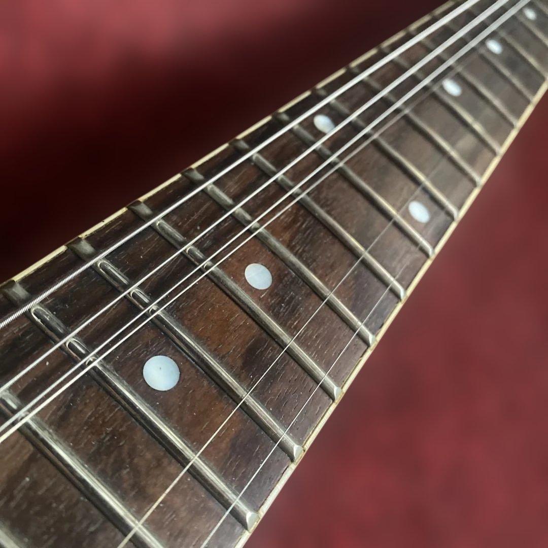 tony smith セミアコギター