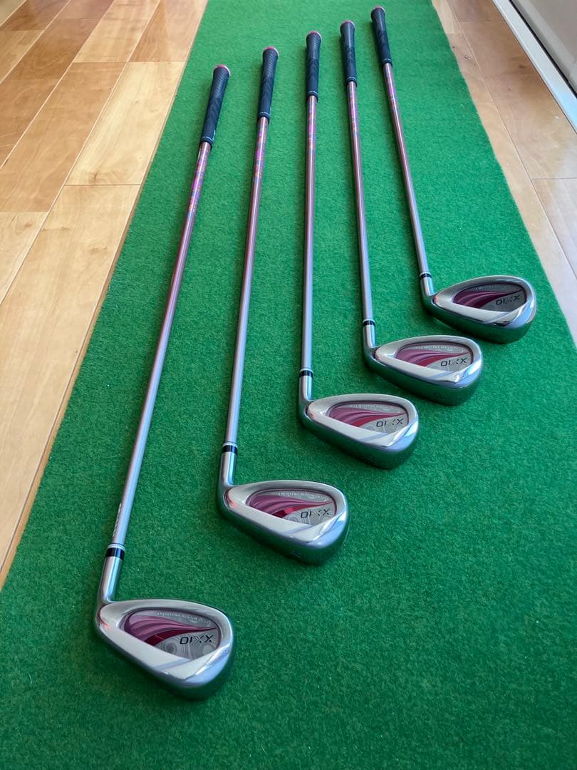 ゼクシオ11 ドライバーアイアンセット レディース1W 7-9 P S