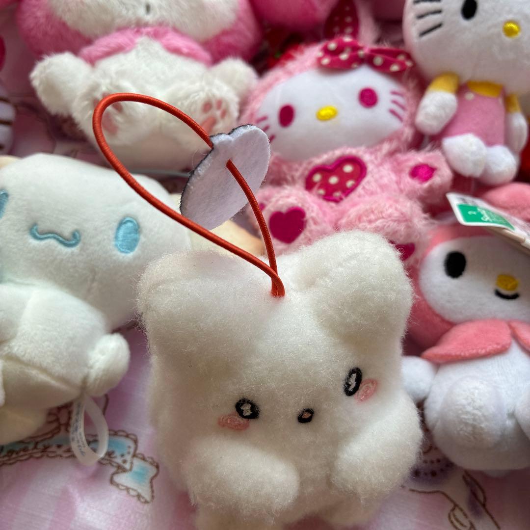 サンリオ　キャラクター　ハローキティ　クロミなど　ぬいぐるみ　おまとめ売り