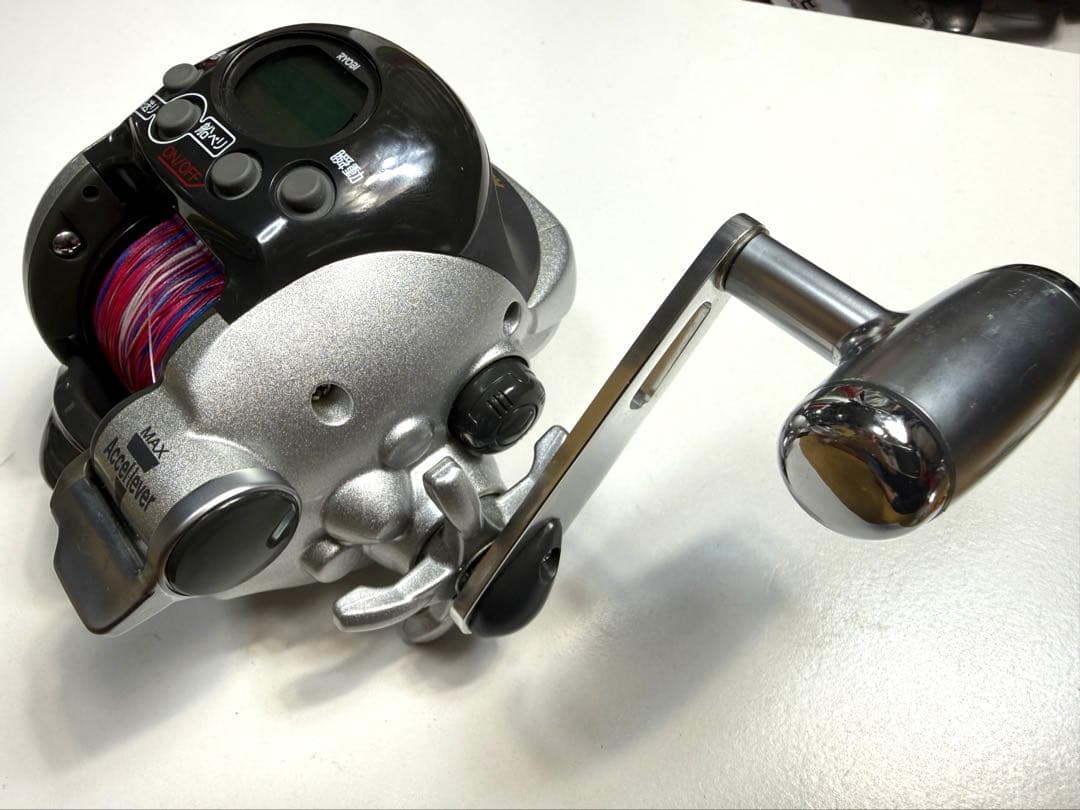 RYOBI アドベンチャー 電動リール　SS700AT-S 中古状態良好