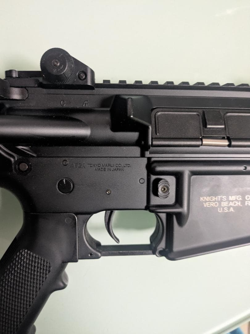 東京マルイ SR-16 ナイツ M4カービン スタンダード電動ガン18歳以上対象