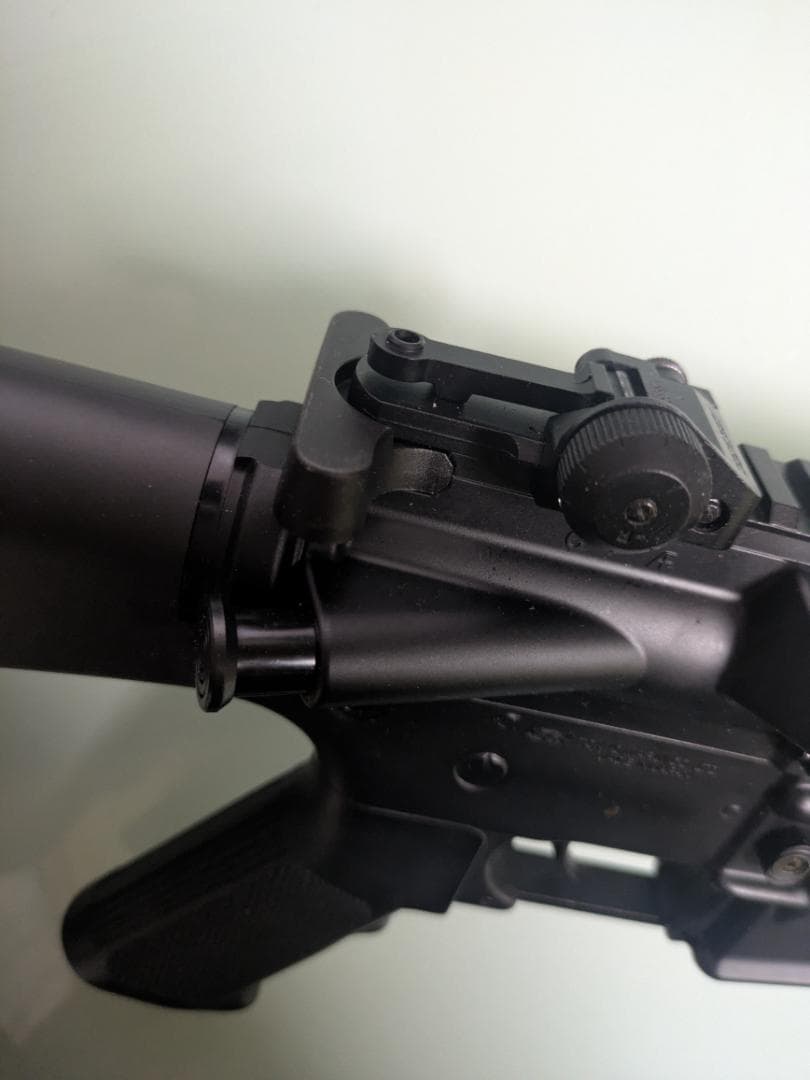 東京マルイ SR-16 ナイツ M4カービン スタンダード電動ガン18歳以上対象