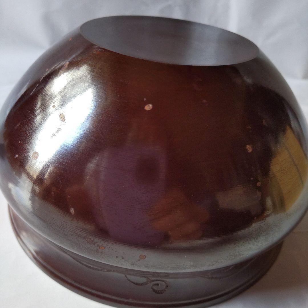 風炉師 鳳泉 作 鵬雲斎好 唐草彫 建水 唐銅製 共箱 茶道具 茶器 美品 です