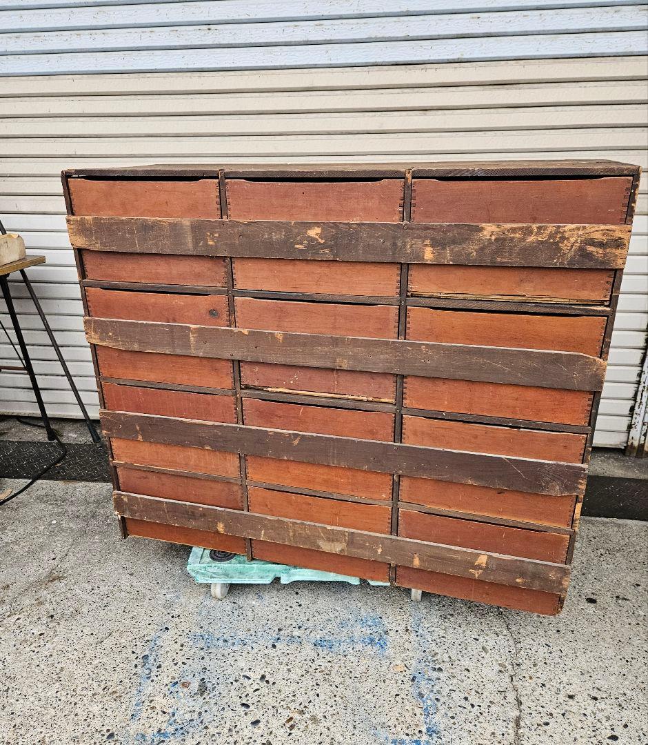 USヴィンテージ 古いシャツケース 木製×ガラス 24杯 引出し 収納 古家具