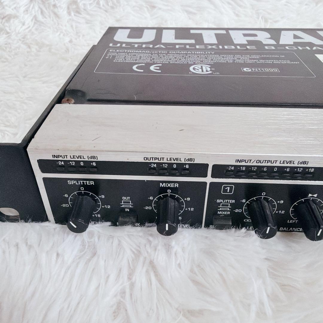 BEHRINGER MX882 スプリッター / ミキサー PRO