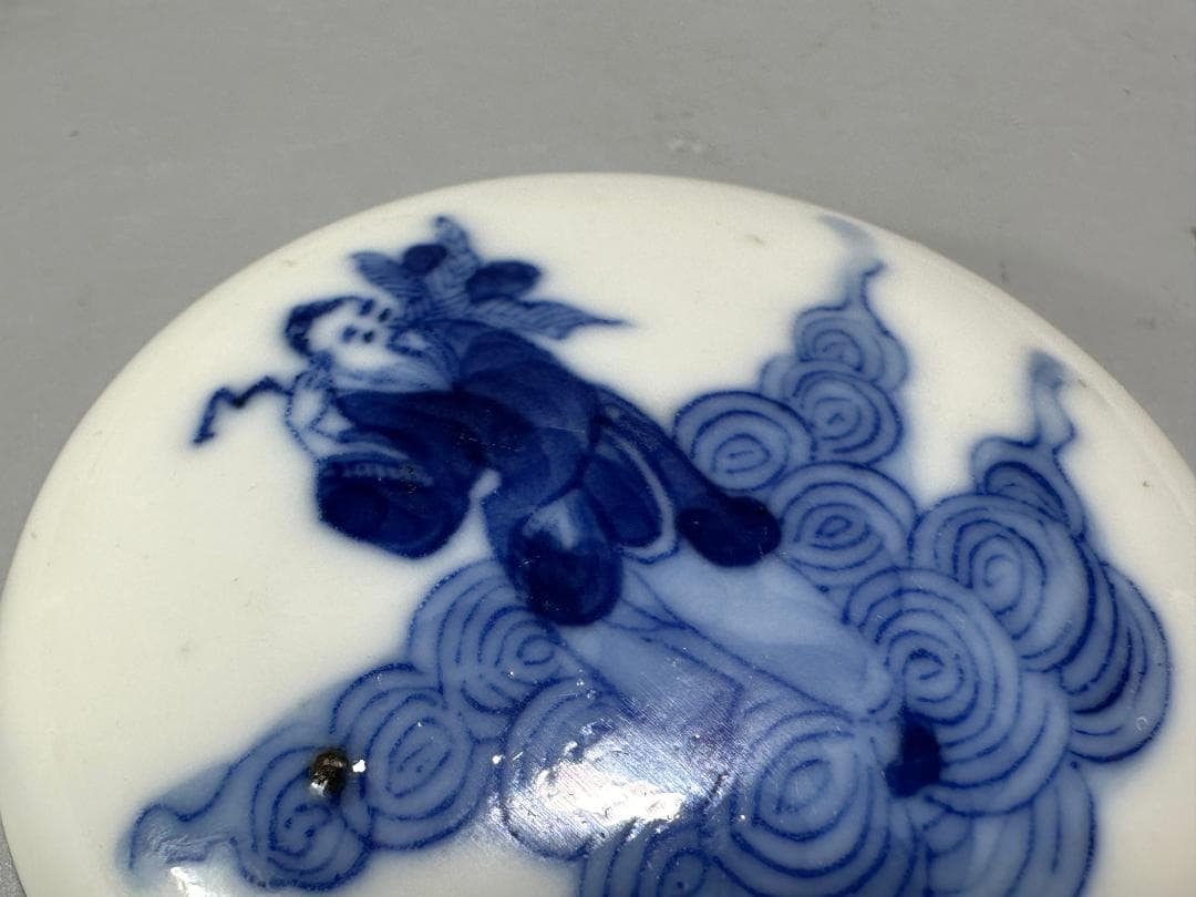 中国美術　清朝　清時代　大清康熙年製　青花人物図香合　染付　蓋物　時代　古物唐物