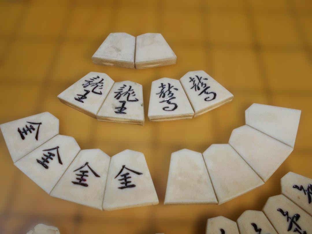 再度整備済：将棋盤脚付き5寸／本榧／板目／盤カバー／盤覆い布／ヒバ駒台／オマケ