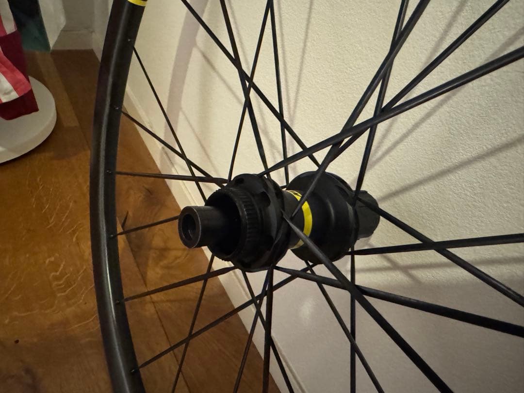 MAVIC COSMIC SLR32 シマノハブ