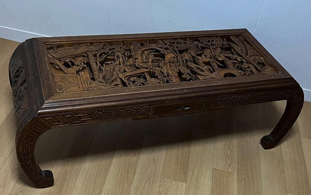 アンティーク家具 細密木彫彫刻　テーブル　高級家具 無垢材 座卓 座敷机