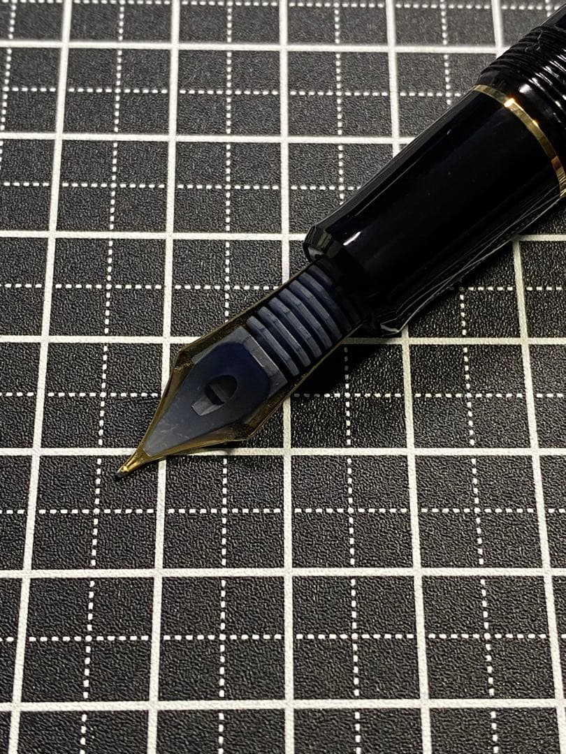 PILOT CUSTOM 845 漆黒　万年筆　字幅M