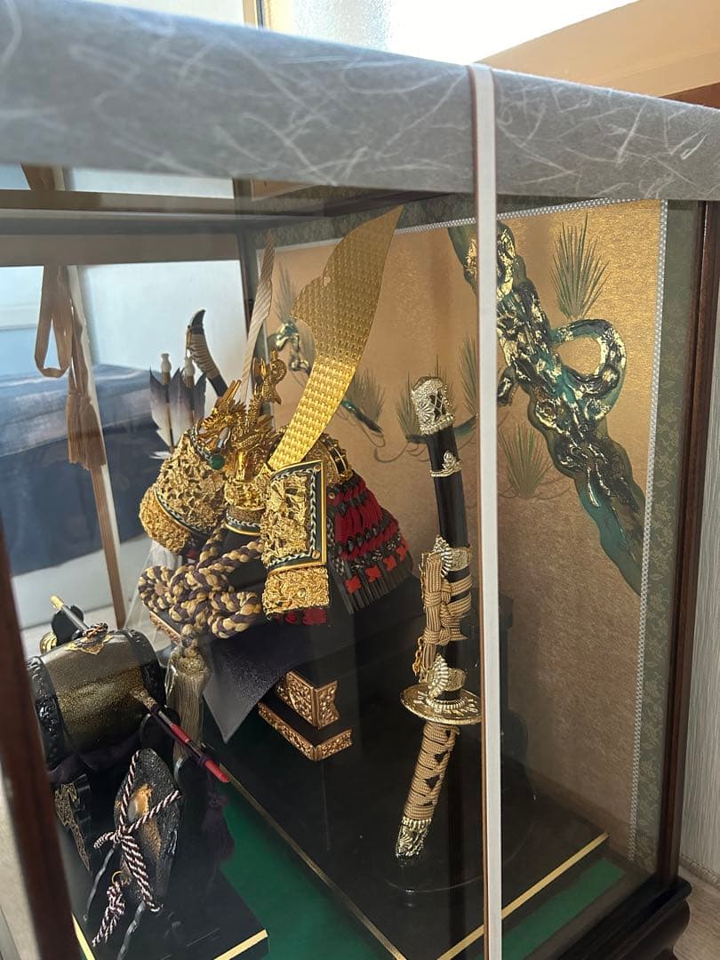 値下げ！五月人形 13号上製御兜飾 黒檀柄／お掃除用、ハタキ付き