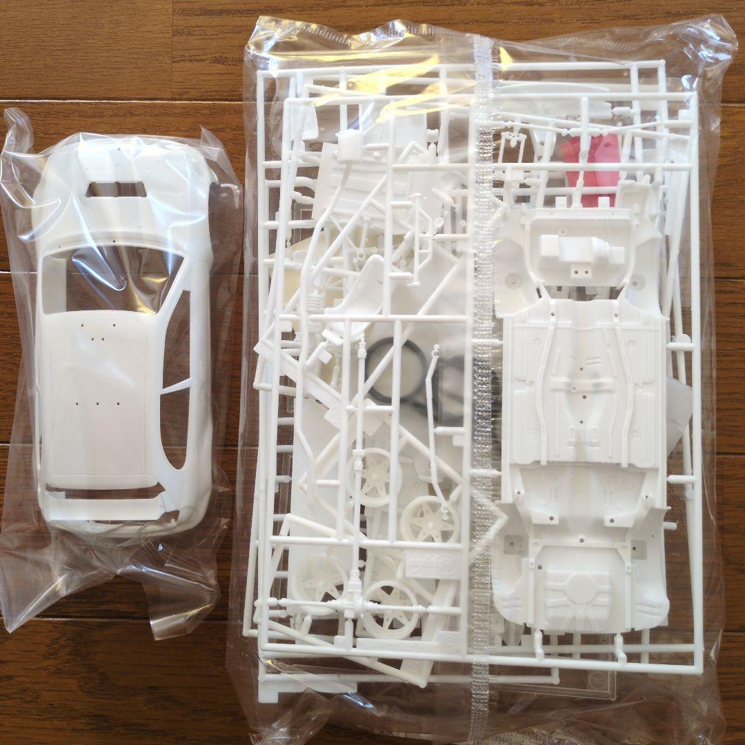 ハセガワ 1/24 ランチア ストラトス ＆トヨタ カローラ ＆ パーツ＆クサラ