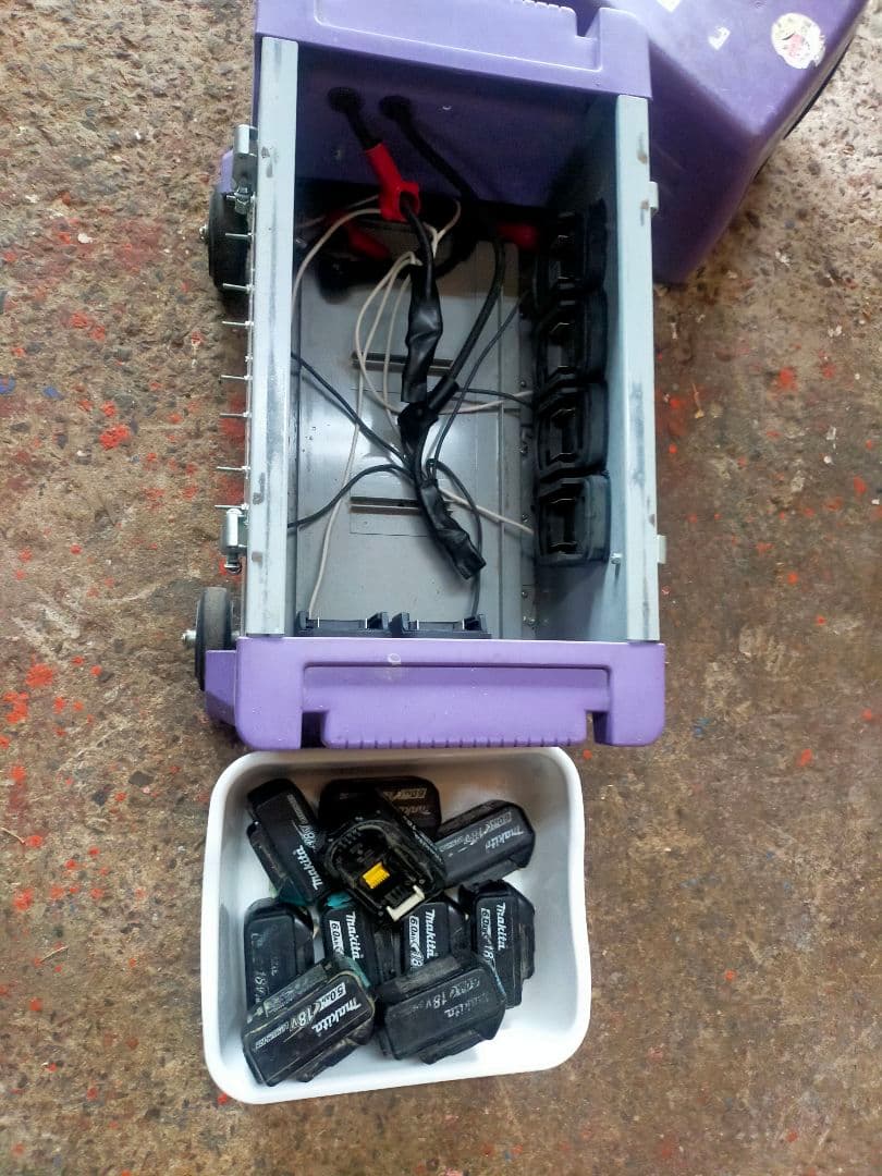 バッテリー溶接機　MIGHT neo super150 マキタバッテリー仕様