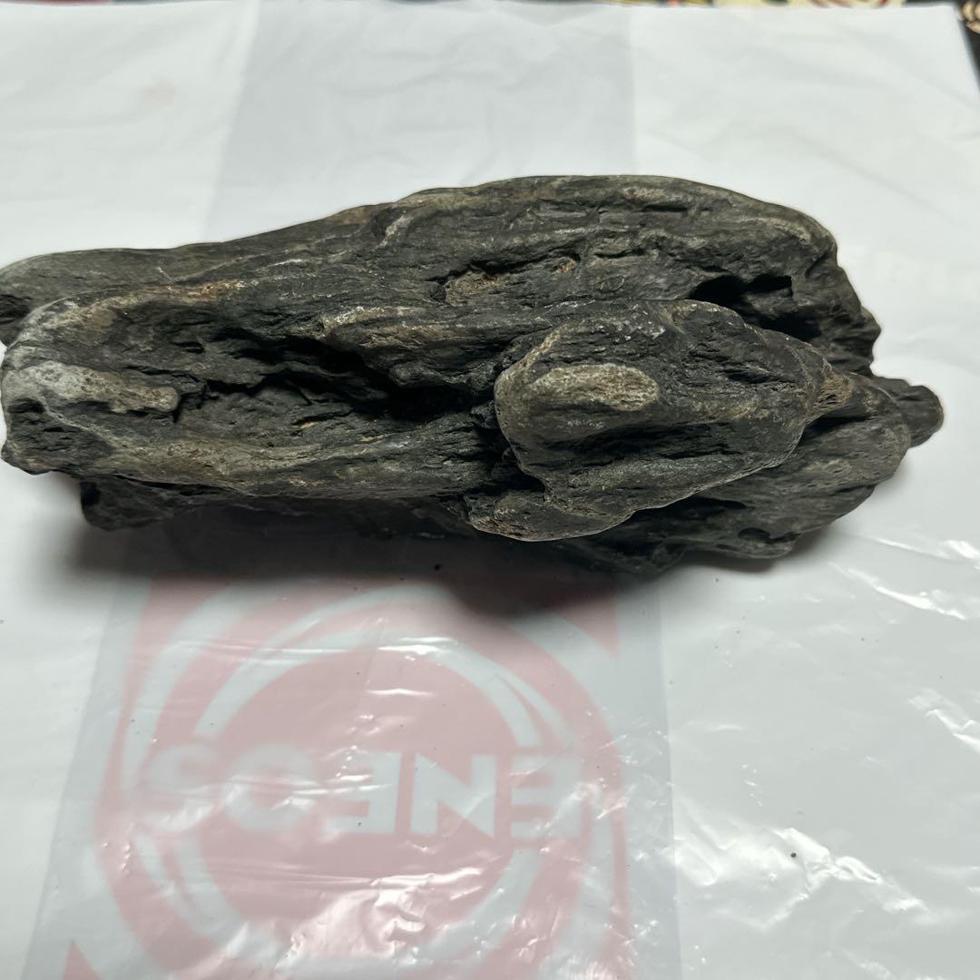 水石「千仏石」 天然石 2.7キロ盆栽等の置石、水槽等レイアウト