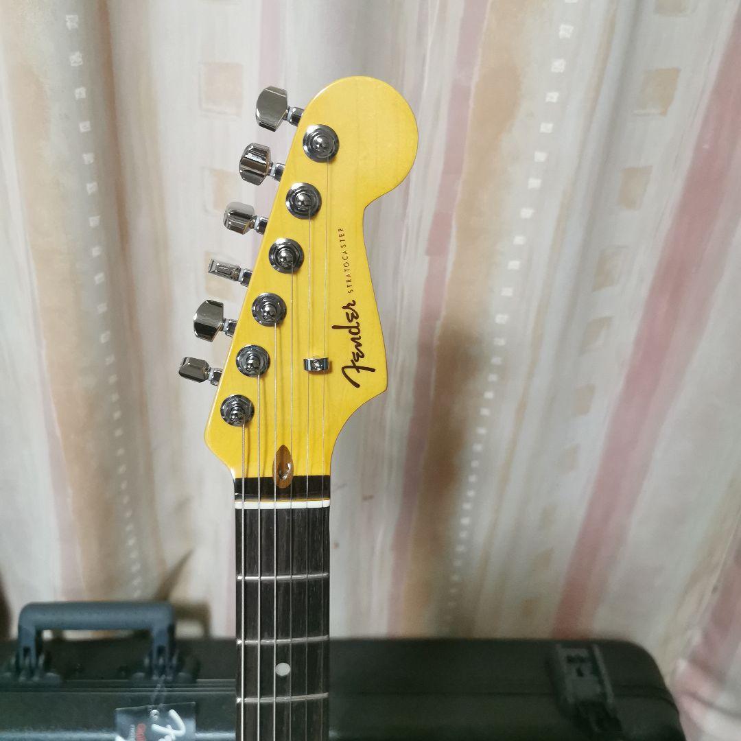 ギター Fender American Ultra Stratocaster SSH
