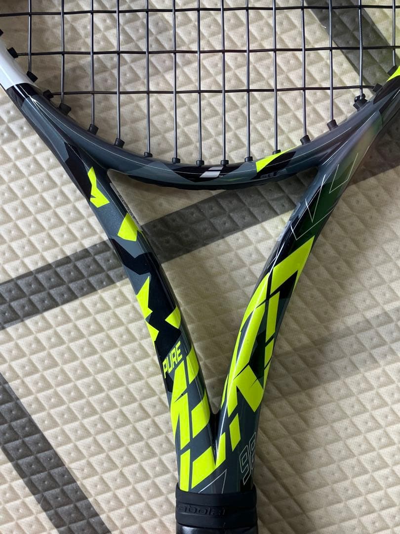 Babolat バボラ　ピュアアエロ98 G2 美品　国内正規品