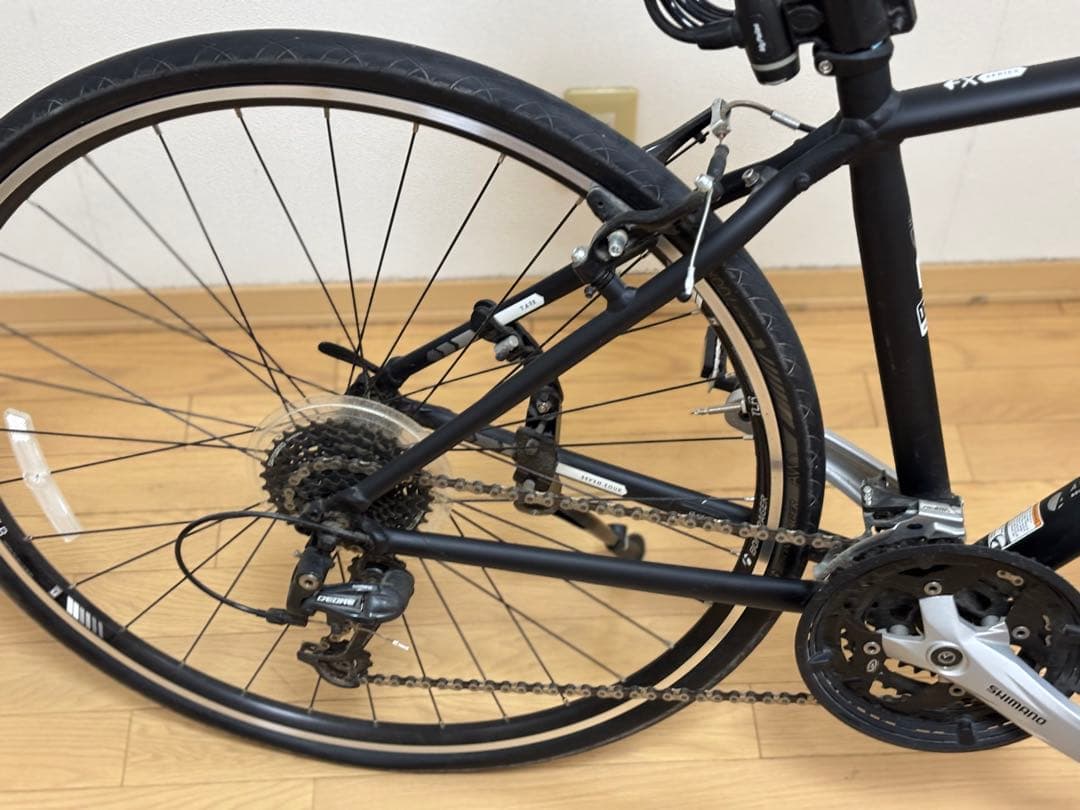 TREK クロスバイク FX7.4