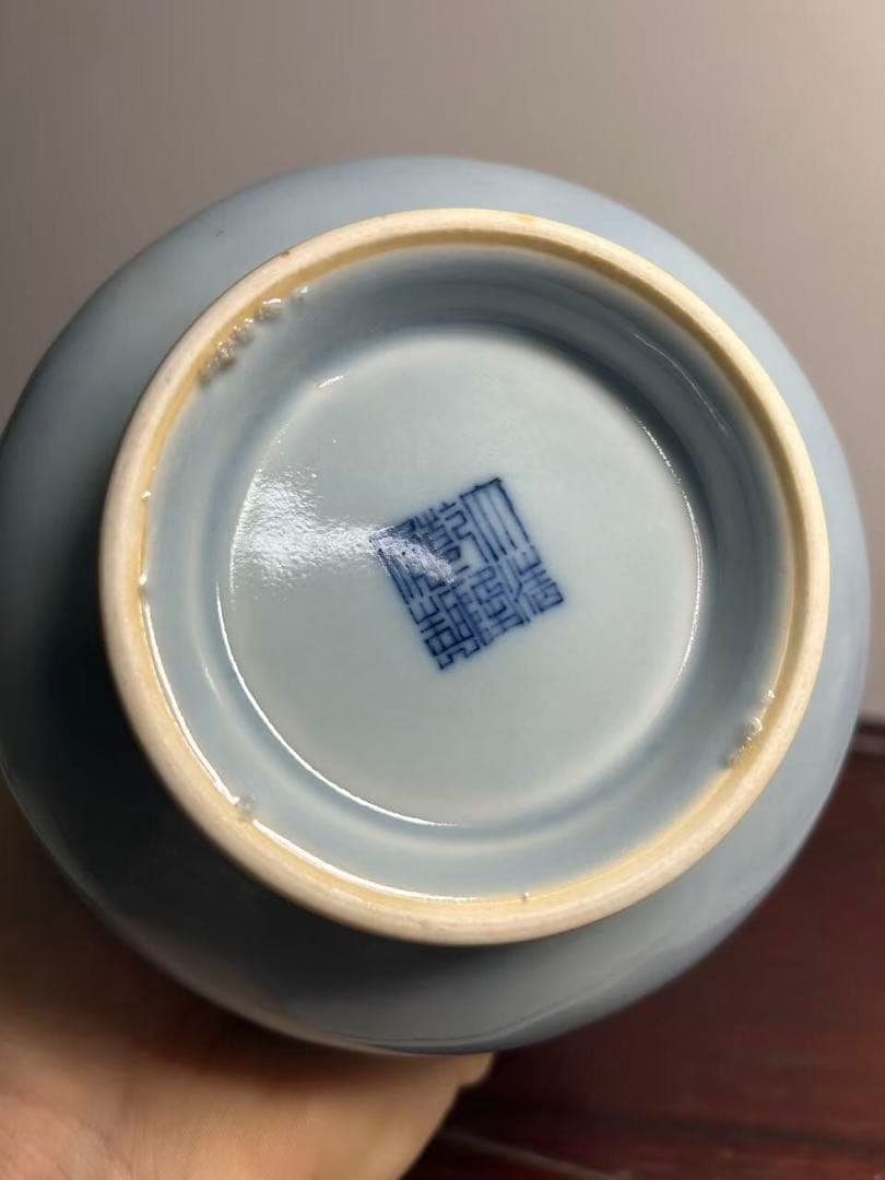 中国美術　大清乾隆年製銘　天青釉花瓶　 花器 時代物　ヒビ割れ有り　 唐物 花瓶