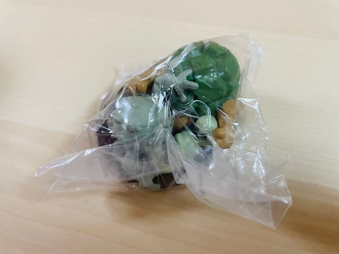 ポケモン　立体ポケモン図鑑　イシツブテ　ゴローン　ゴローニャ