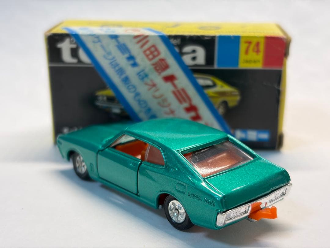 トミカ 黒箱 ニッサン ローレル 2000SGX 小田急特注 当時物 日本製