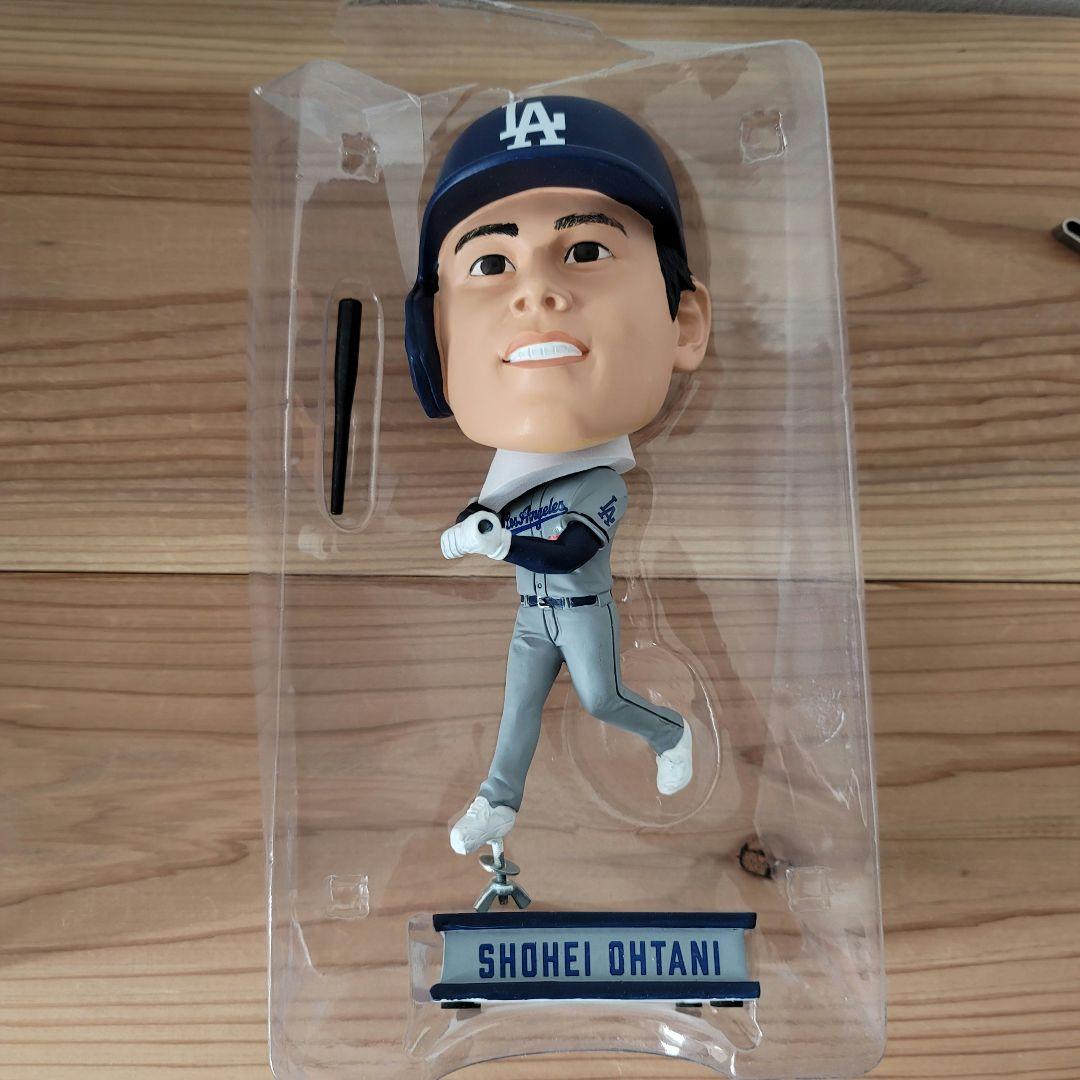 希少世界限定10000個 大谷翔平ボブルヘッドバッターアウェーユニフォーム