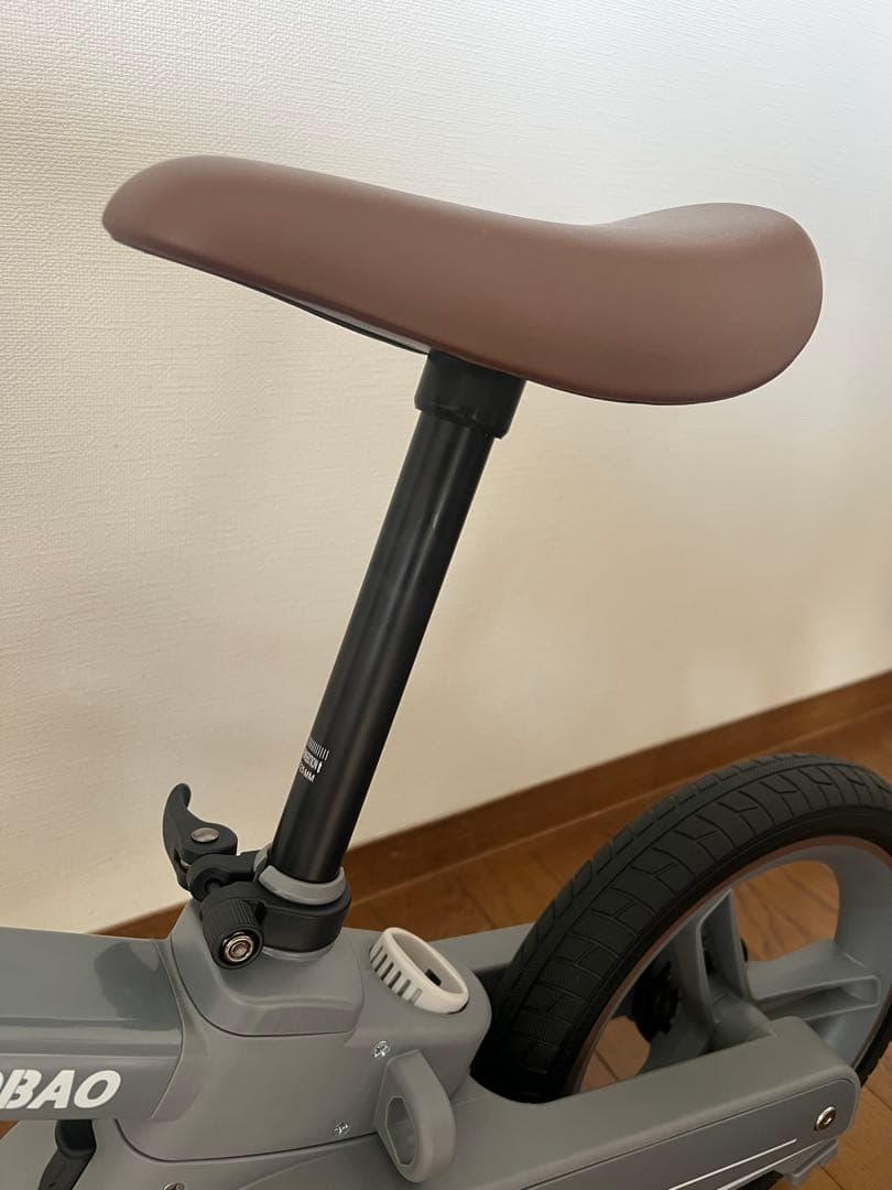 ☆新品未使用☆ 名古屋市天白区　直接引き取りのみ　ストライダー　三輪車　二輪車