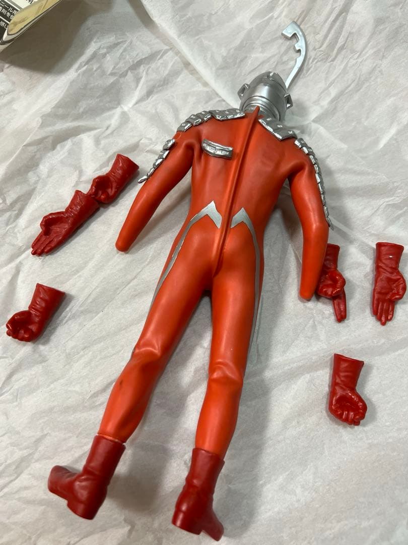 マーミット ウルトラセブン 組み立てキットラバー製（塗装済）