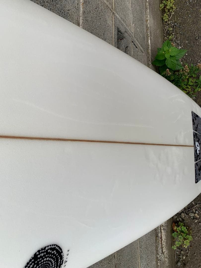 ジャスティスサーフボード、バラクーダシモンズ