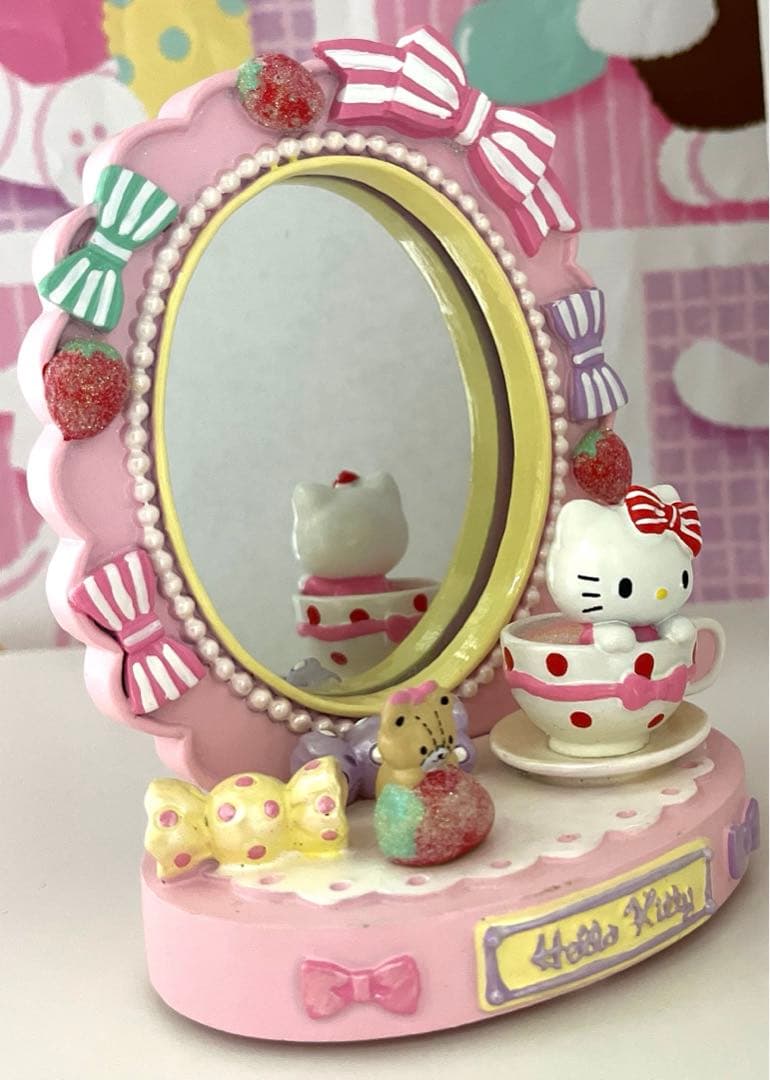 ハローキティ ジオラマスタンドミラー