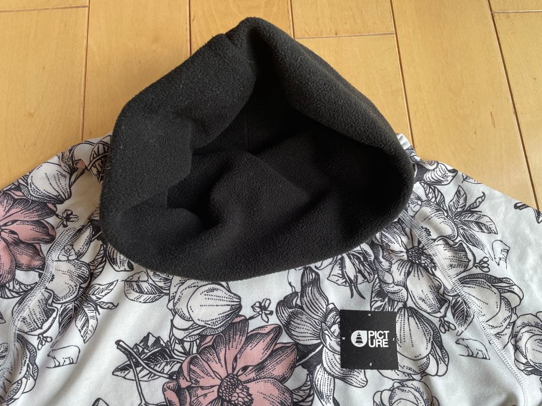 スノーボードジャケット＆パンツと花柄トップスセット 3日間限定お値下げします！