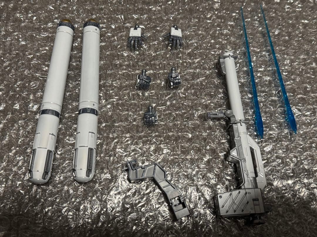 ガンプラ RG ハイニューガンダム チタニウムフィニッシュ