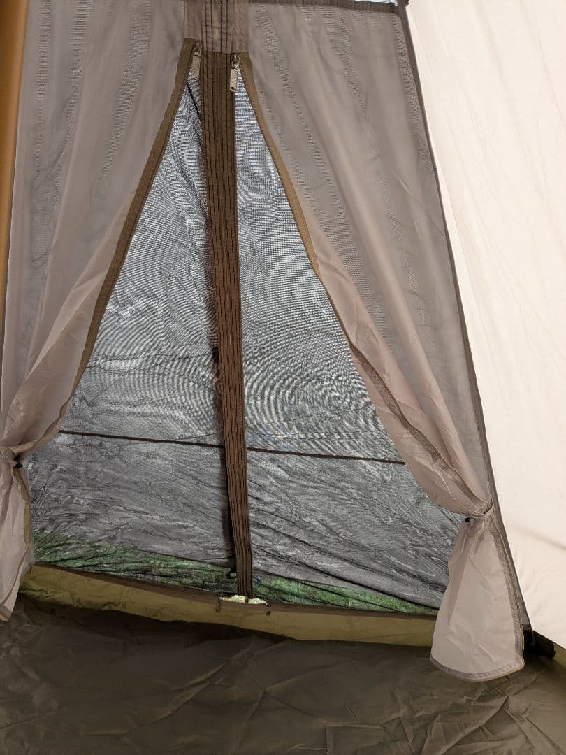 モンハンCAMPコラボ LOGOS ベースキャンプキット テント＆タープ