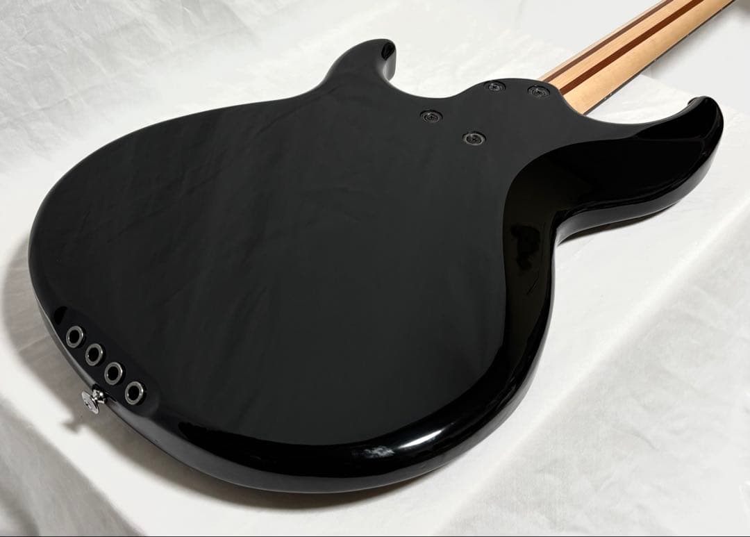 【新品弦張替済】YAMAHA エレキベース BB424X ブラック
