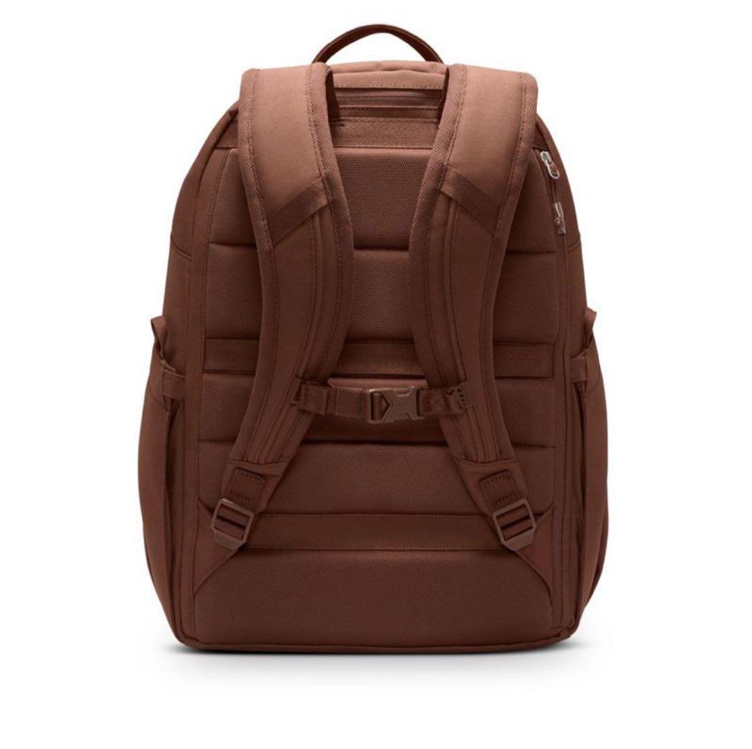 ナイキ リュックサック 約33L NIKE ユーティリティ2.0 新品タグ付き