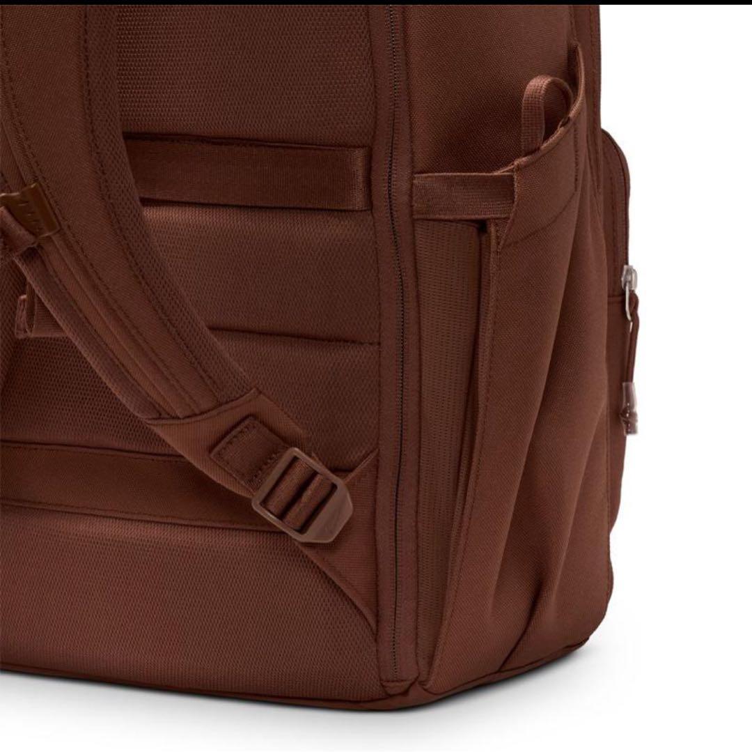 ナイキ リュックサック 約33L NIKE ユーティリティ2.0 新品タグ付き