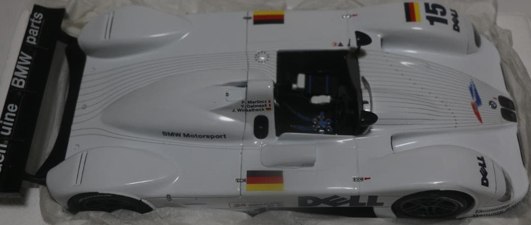 貴重 京商製　Ｖ１２ＬＭＲ　1／１８　１９９９ル・マン２４Ｈ優勝車　中古品