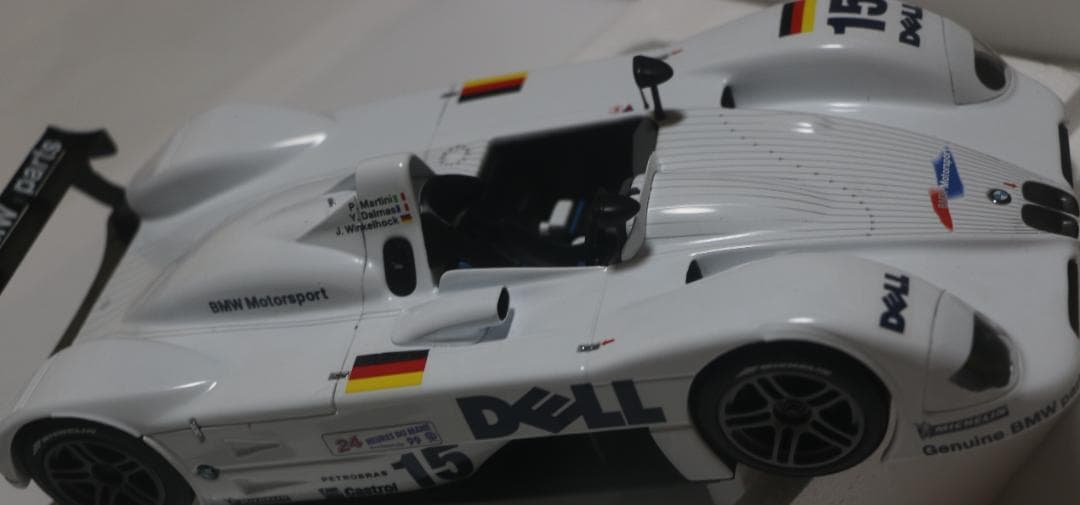 貴重 京商製　Ｖ１２ＬＭＲ　1／１８　１９９９ル・マン２４Ｈ優勝車　中古品