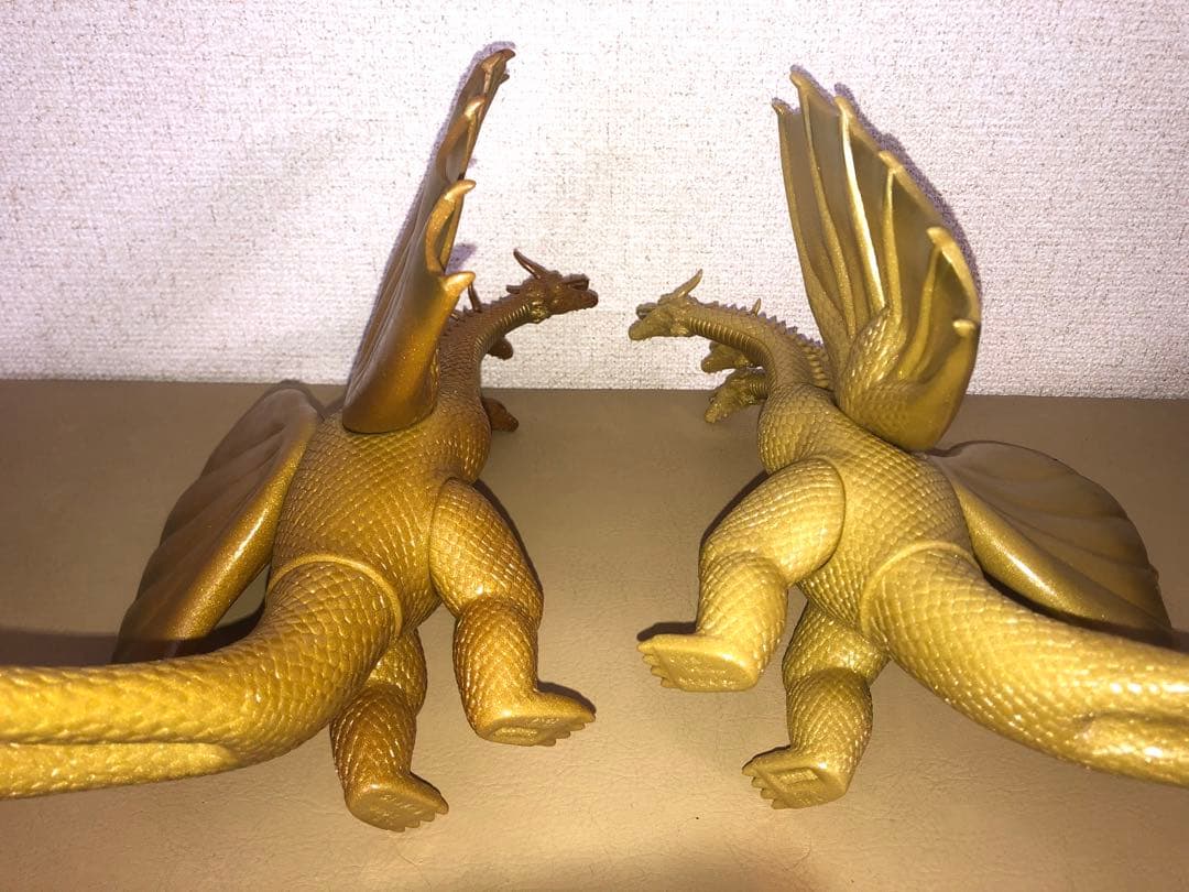 キングギドラ フィギュア⭐️レア色違い⭐️貴重な2本つの⭐️歴代怪獣ボックス版　ゴジラ