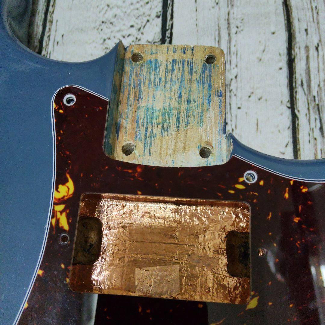 ストラトキャスタータイプ　ボディ　シンライン　セミアコ　エレキギター