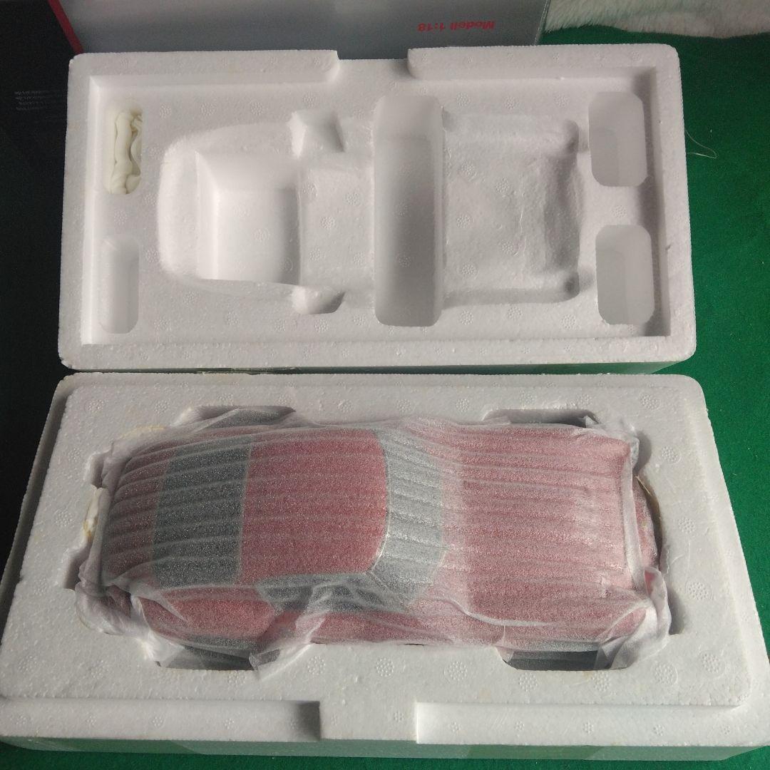 ミニカー CMC1/18 Ferrari 250 GT SWB 1961