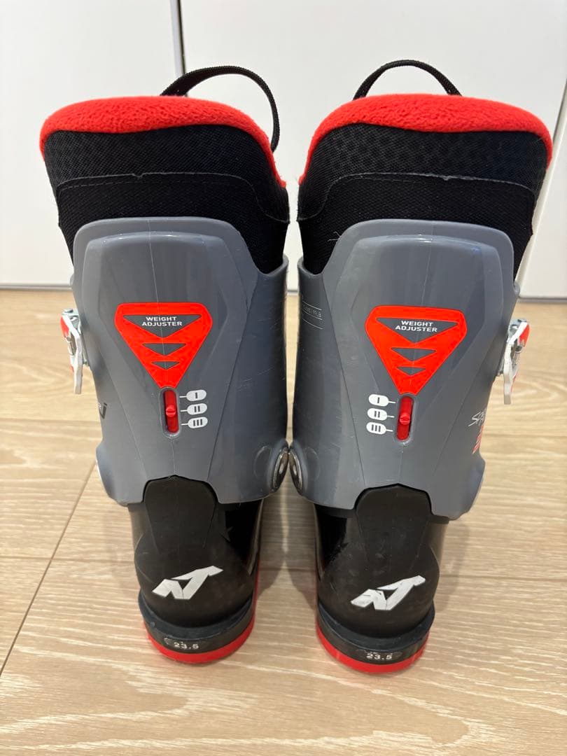 NORDICA ノルディカ ジュニアスキー ブーツスピードマシン J3 23.5