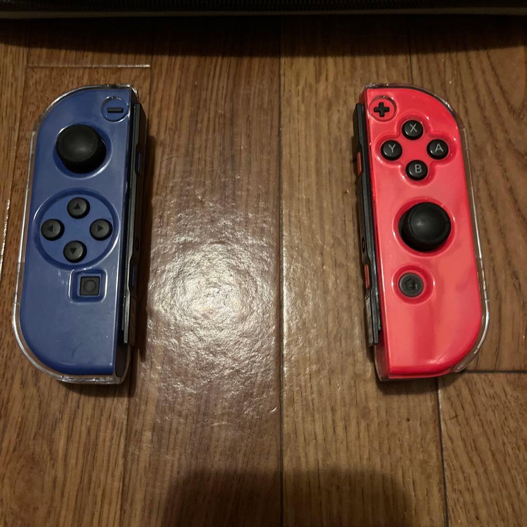 Nintendo Switch本体、充電器、Switchケース付き【最低価格！】