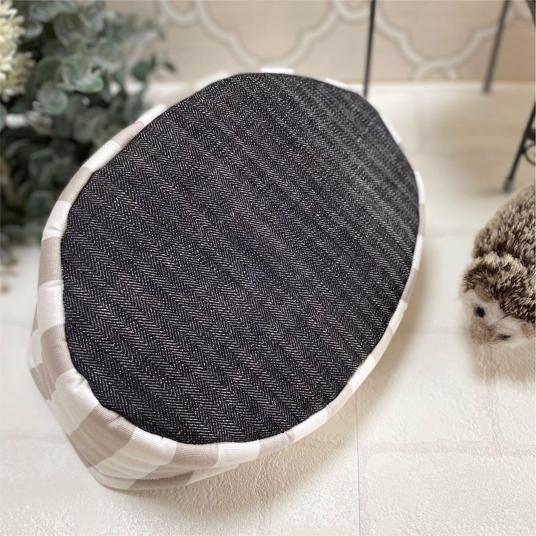 ハリネズミ寝袋　部屋んぽソファーG